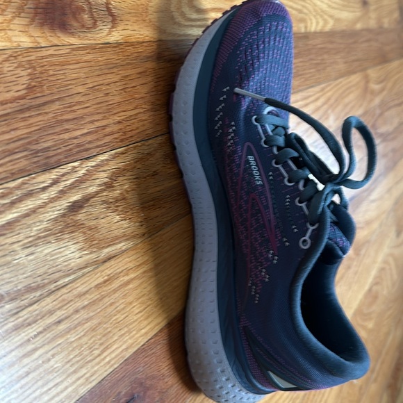 Brooks Glycerin 19 - Picture 2 of 11